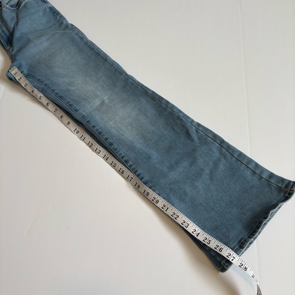 Only Women's light Blue Jeans with flair, copper hardware, size 26 - Picture 9 of 10